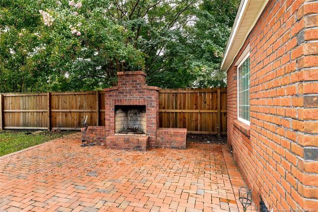 221 W Dove Ridge Lane, Spring Lake, NC 28390