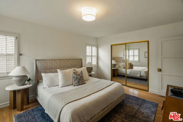 5700 Fallsgrove Street, Los Angeles, CA 90016