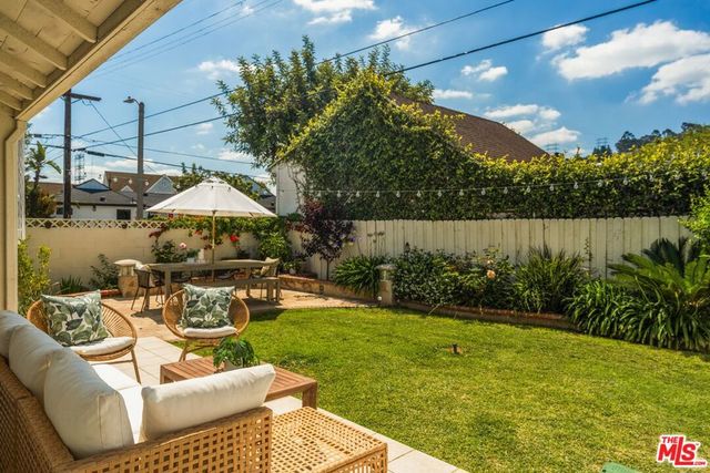 5700 Fallsgrove Street, Los Angeles, CA 90016