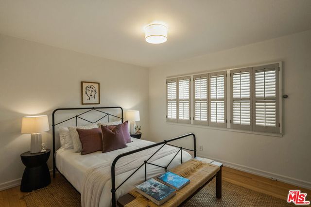 5700 Fallsgrove Street, Los Angeles, CA 90016