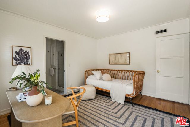 5700 Fallsgrove Street, Los Angeles, CA 90016