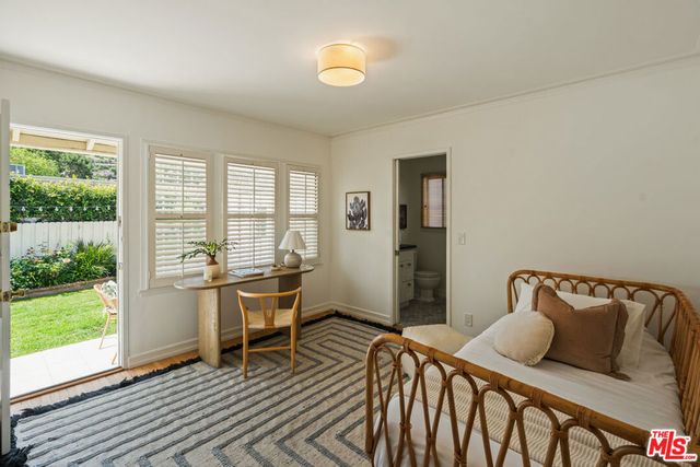 5700 Fallsgrove Street, Los Angeles, CA 90016