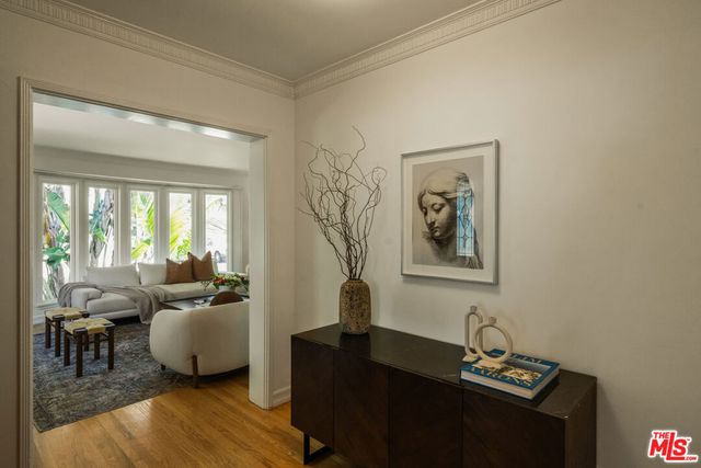 5700 Fallsgrove Street, Los Angeles, CA 90016