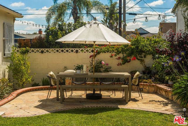 5700 Fallsgrove Street, Los Angeles, CA 90016