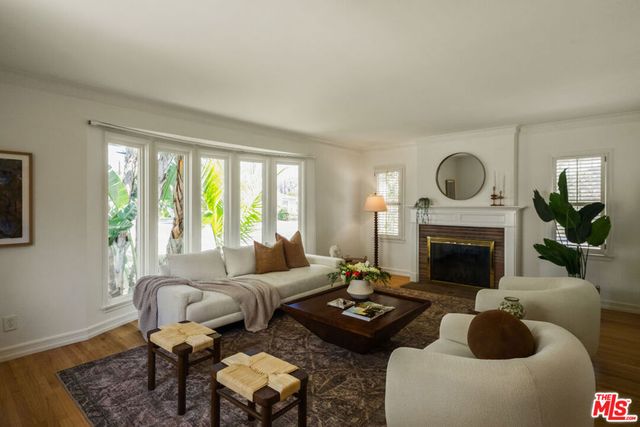 5700 Fallsgrove Street, Los Angeles, CA 90016
