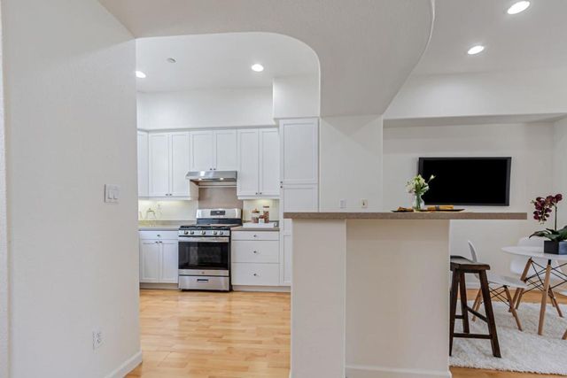 39 Cloud Walk, Milpitas, CA 95035