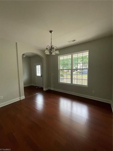335 Summergate Drive, Winston-salem, NC 27103