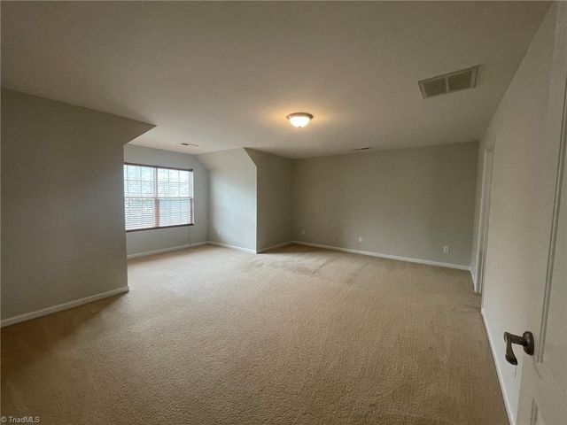335 Summergate Drive, Winston-salem, NC 27103