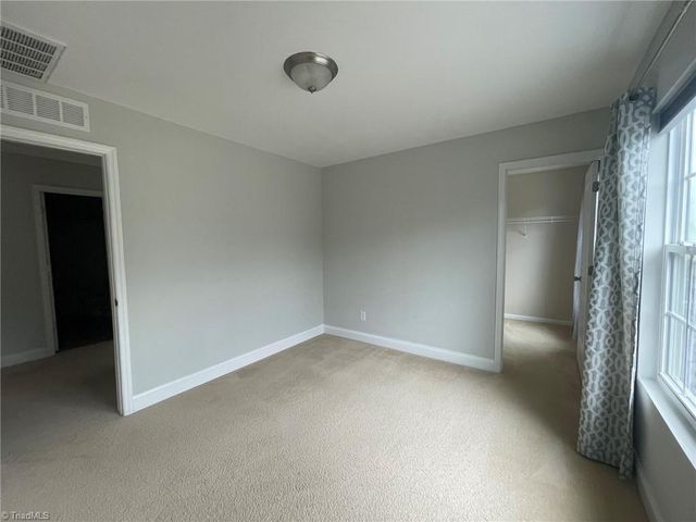 335 Summergate Drive, Winston-salem, NC 27103