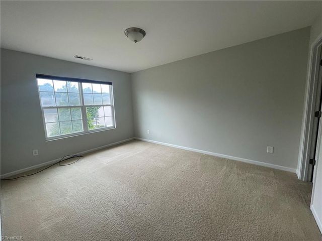 335 Summergate Drive, Winston-salem, NC 27103