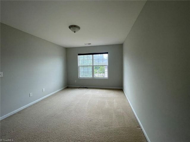 335 Summergate Drive, Winston-salem, NC 27103