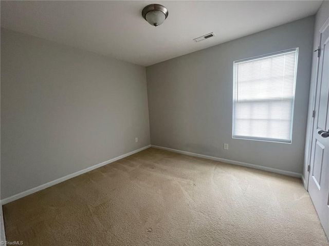 335 Summergate Drive, Winston-salem, NC 27103