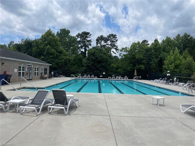 335 Summergate Drive, Winston-salem, NC 27103
