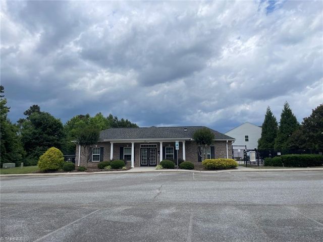 335 Summergate Drive, Winston-salem, NC 27103