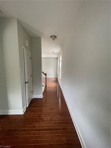 335 Summergate Drive, Winston-salem, NC 27103