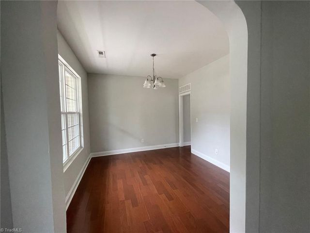 335 Summergate Drive, Winston-salem, NC 27103