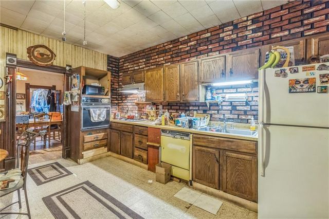 747 Reynolds Avenue, Kansas City, KS 66101