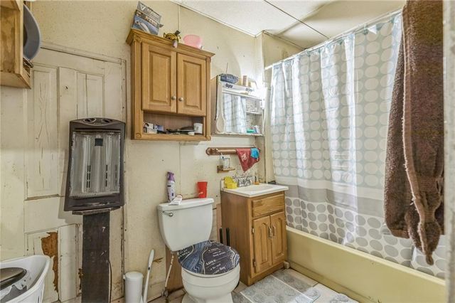 747 Reynolds Avenue, Kansas City, KS 66101