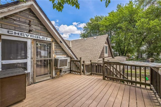 747 Reynolds Avenue, Kansas City, KS 66101