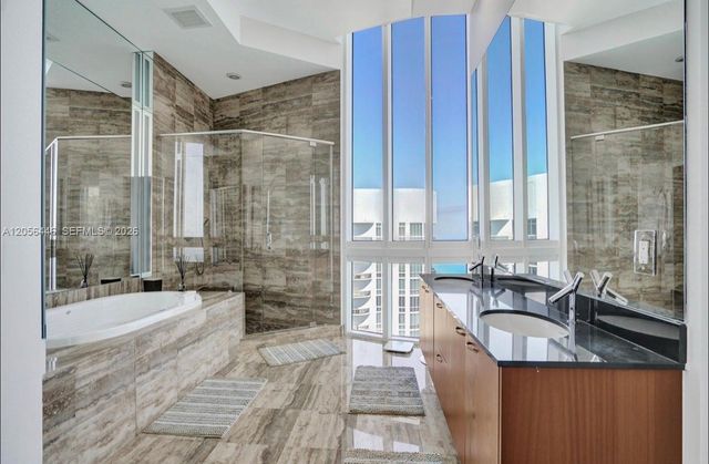 15901 Collins Ave 4301, Sunny Isles Beach, FL 33160