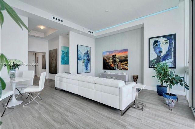 15901 Collins Ave 4301, Sunny Isles Beach, FL 33160