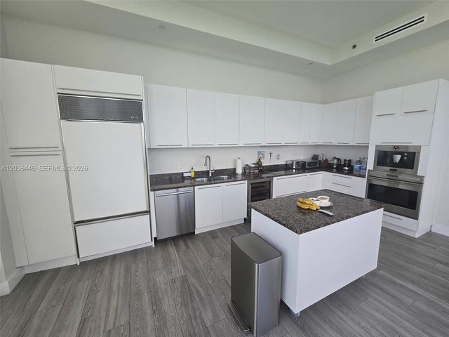 15901 Collins Ave 4301, Sunny Isles Beach, FL 33160