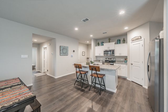 1385 Dillard Creek Drive, Fort Worth, TX 76247