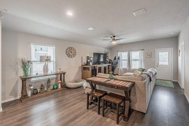 1385 Dillard Creek Drive, Fort Worth, TX 76247