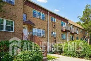 332 College Drive, Edison, NJ 08817
