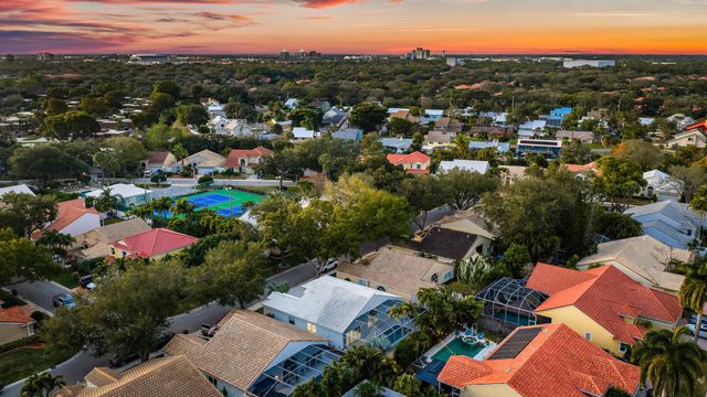 1077 Siena Oaks Circle E, Palm Beach Gardens, FL 33410