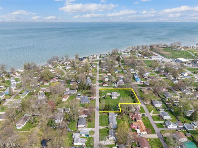 1469 Hazel Avenue, Madison, OH 44057