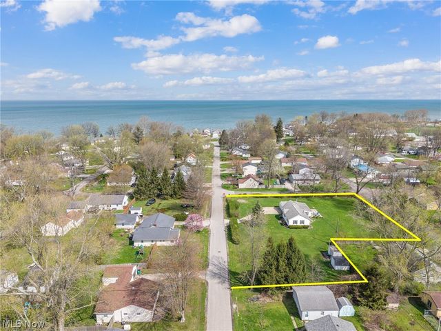 1469 Hazel Avenue, Madison, OH 44057