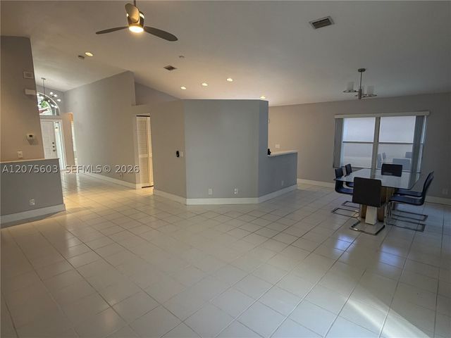 1646 SW 148th Ter 1646, Pembroke Pines, FL 33027