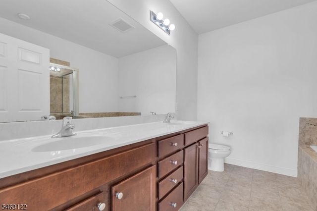 7213 Minuteman Ln 7213, Franklin Twp., NJ 08873