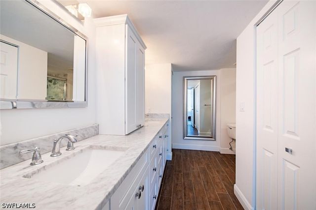 5633 Turtle Bay DR 35, Naples, FL 34108