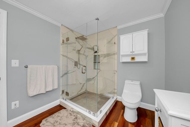 8 School St, Groveland, MA 01834