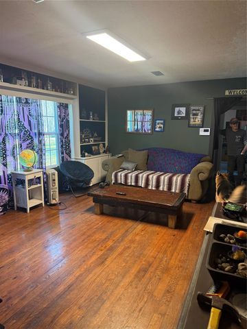 117 Cabaniss Avenue, Baytown, TX 77520