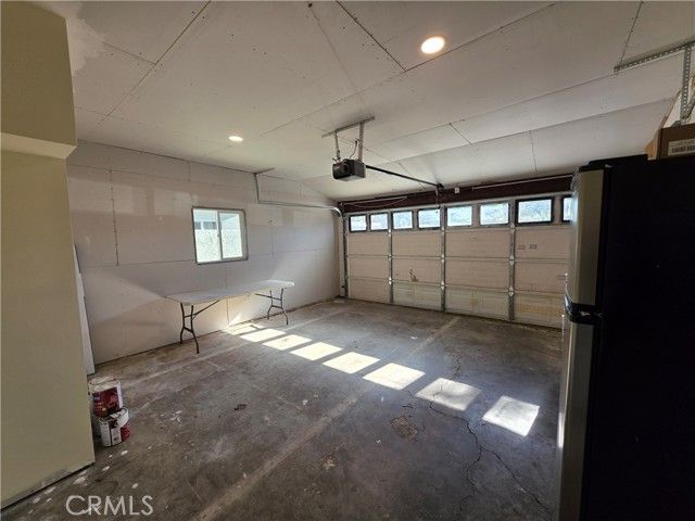 18719 Bassett, Reseda (los Angeles), CA 91335