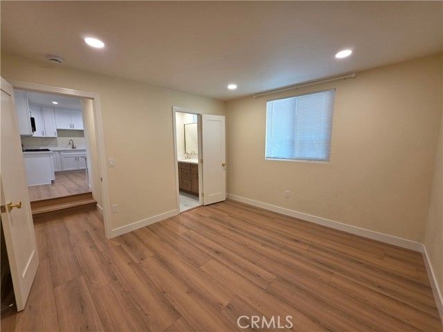 18719 Bassett, Reseda (los Angeles), CA 91335
