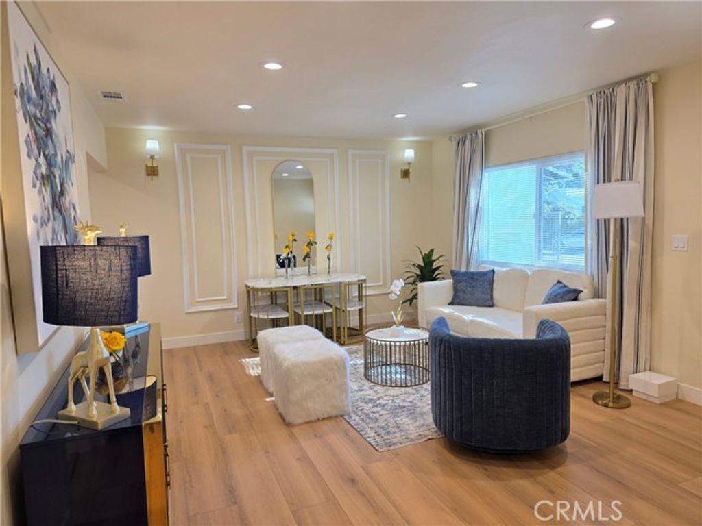 18719 Bassett, Reseda (los Angeles), CA 91335