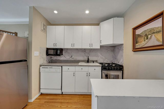 2221 Palmer Avenue 3G, New Rochelle, NY 10801