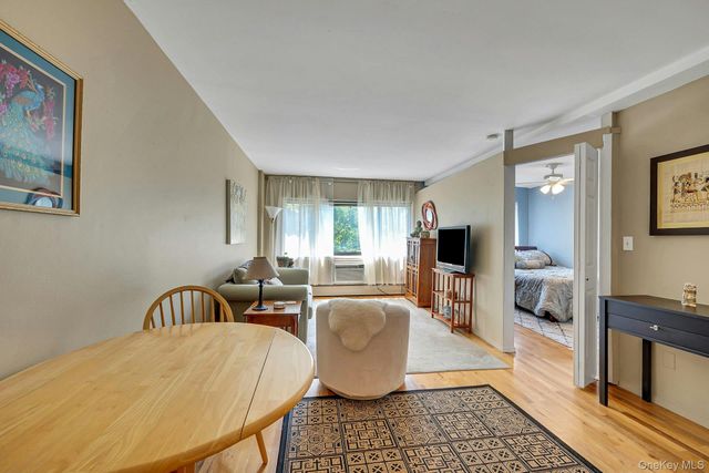2221 Palmer Avenue 3G, New Rochelle, NY 10801
