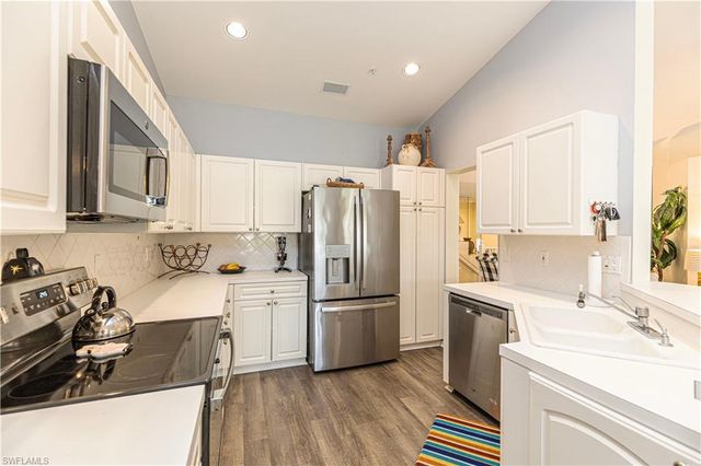 24821 Lakemont Cove LN 202, Bonita Springs, FL 34134