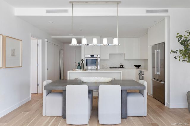 140 Boardwalk 809B, Long Beach, NY 11561