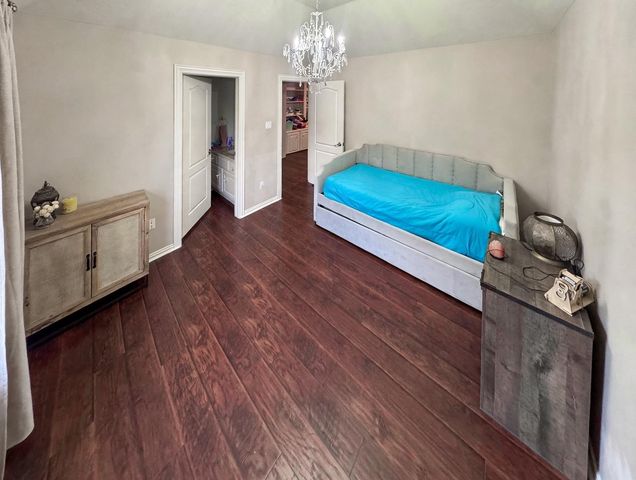 5522 Olympiad Drive, Houston, TX 77041