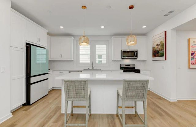 14419 Segal Way, San Diego, CA 92126