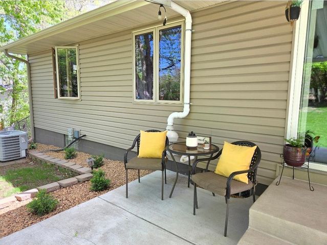 7335 Clayton Avenue, Inver Grove Heights, MN 55076