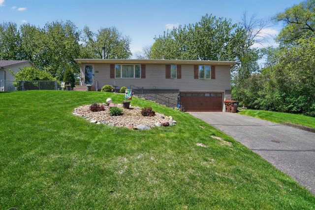 7335 Clayton Avenue, Inver Grove Heights, MN 55076