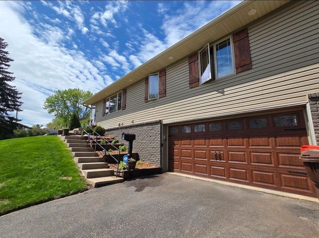 7335 Clayton Avenue, Inver Grove Heights, MN 55076