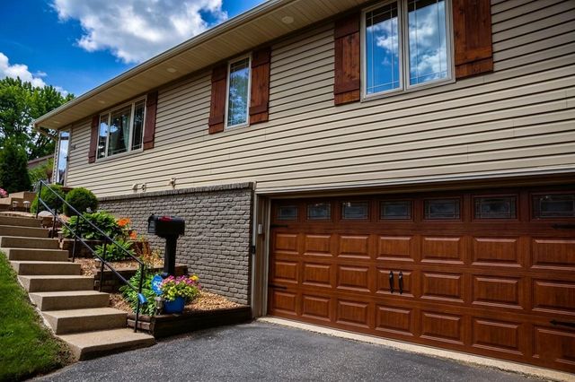 7335 Clayton Avenue, Inver Grove Heights, MN 55076